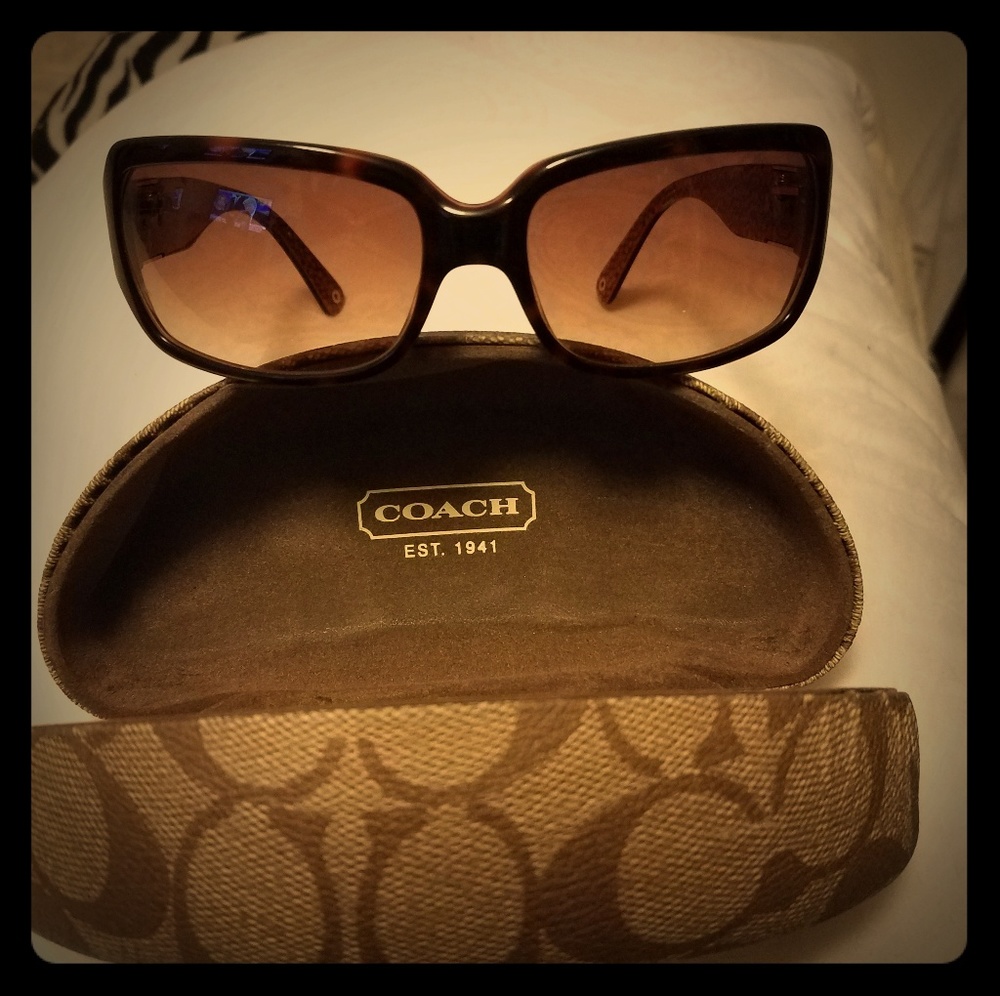 Coach tortoiseshell sunglasses